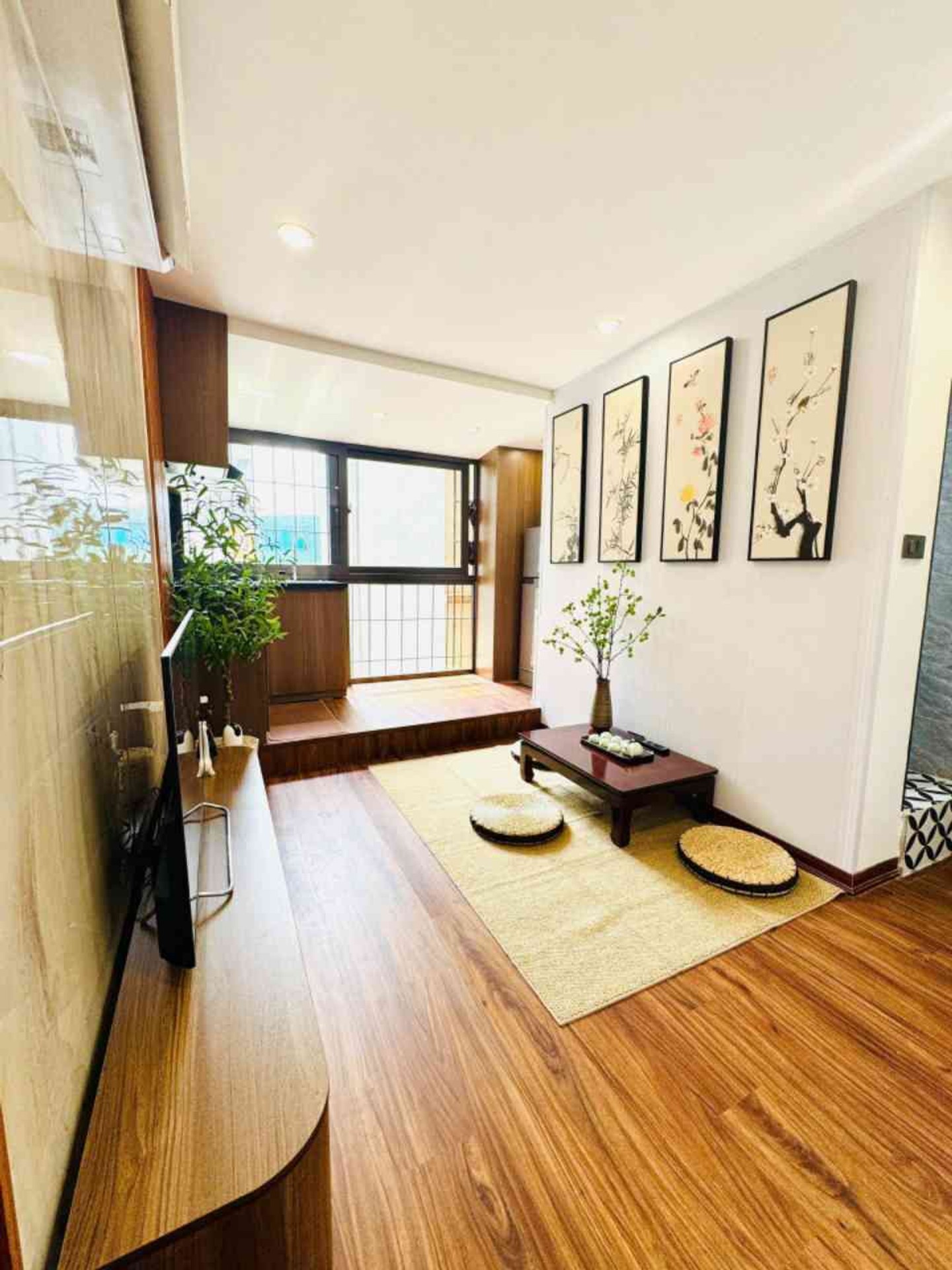 Bán nhà Gốc Đề - diện tích 52m2 3 tầng - Căn góc phố Minh Khai - giá 3,28 tỷ