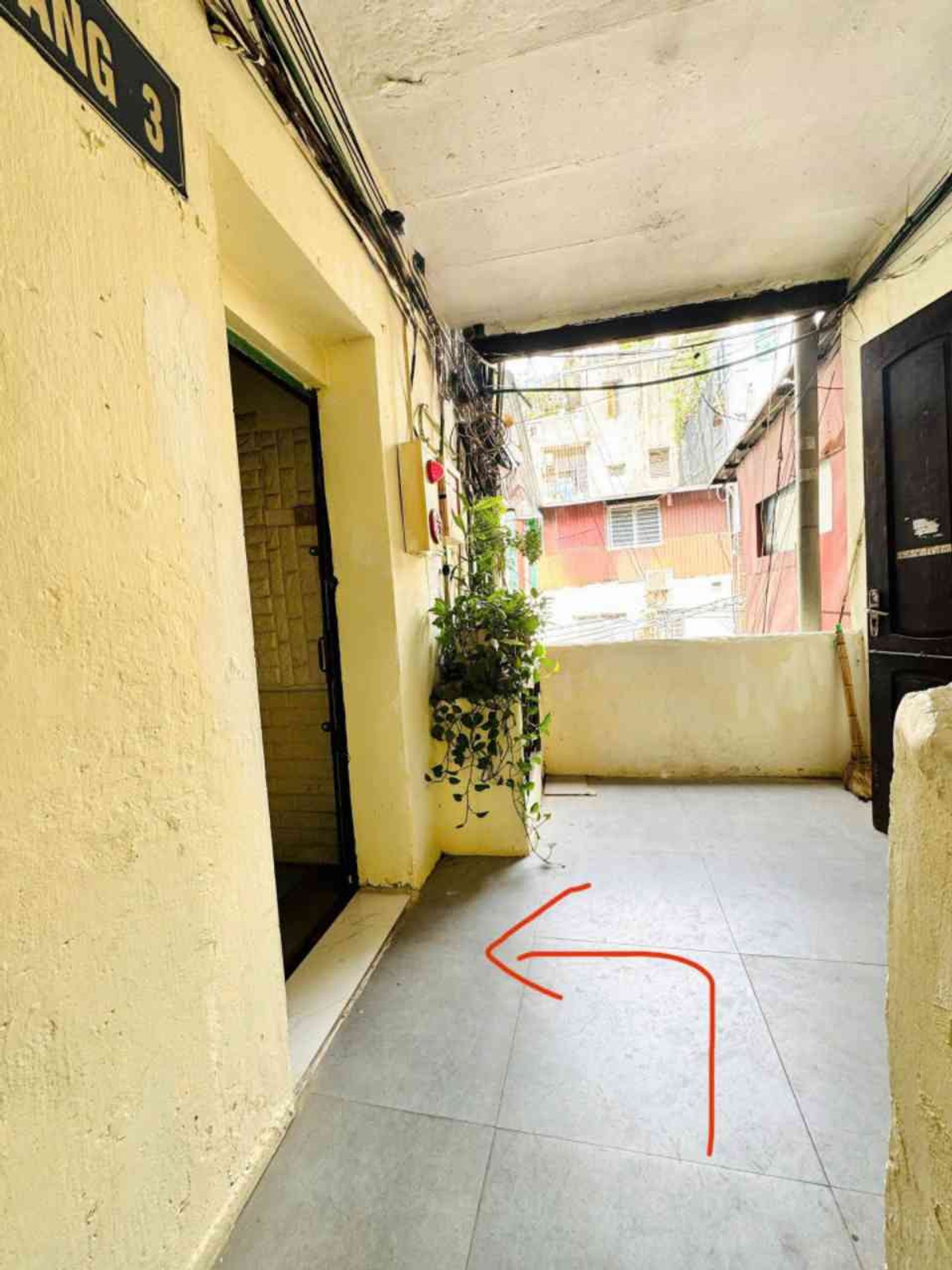 Bán nhà Gốc Đề - diện tích 52m2 3 tầng - Căn góc phố Minh Khai - giá 3,28 tỷ