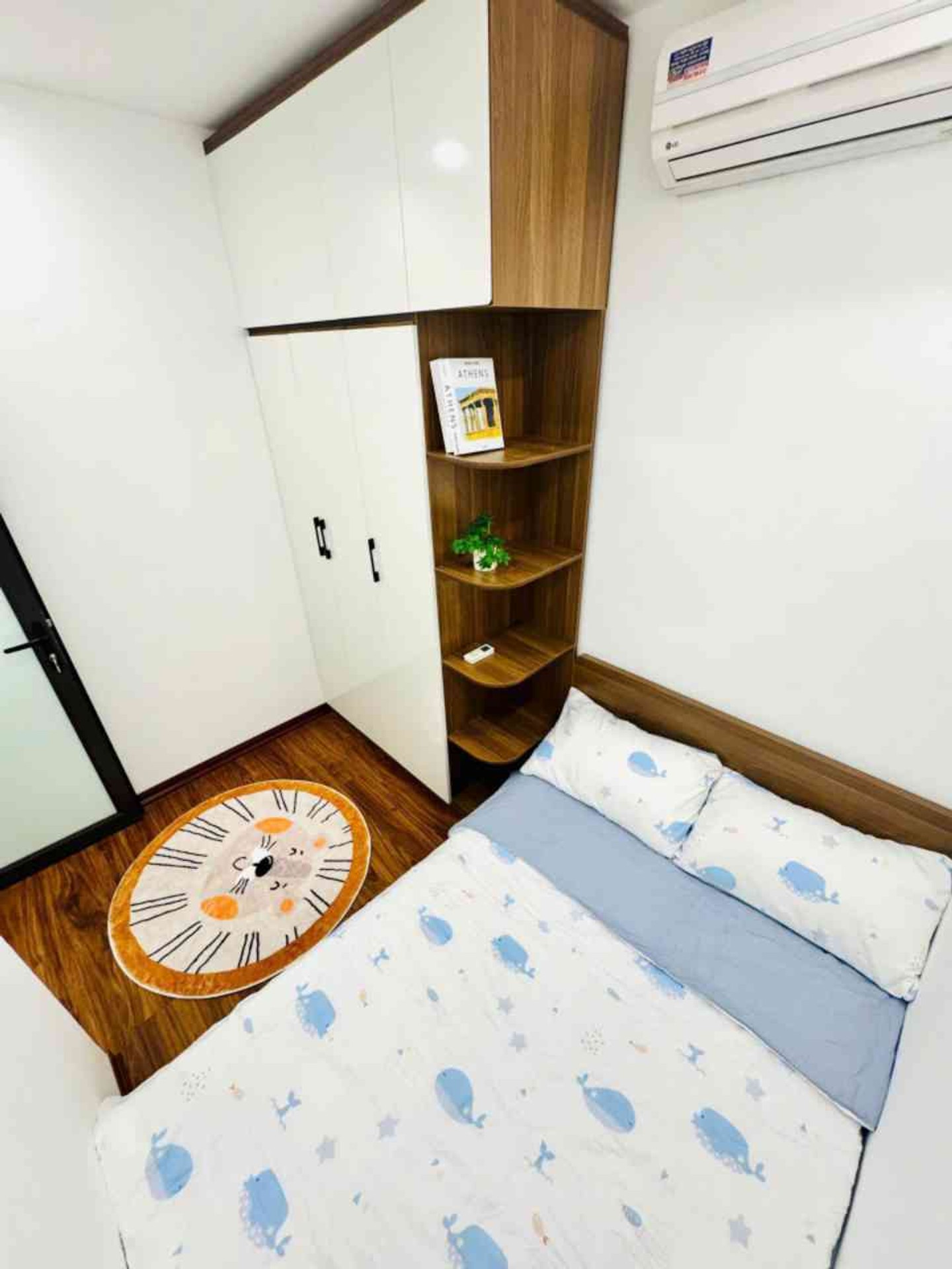 Bán nhà Gốc Đề - diện tích 52m2 3 tầng - Căn góc phố Minh Khai - giá 3,28 tỷ