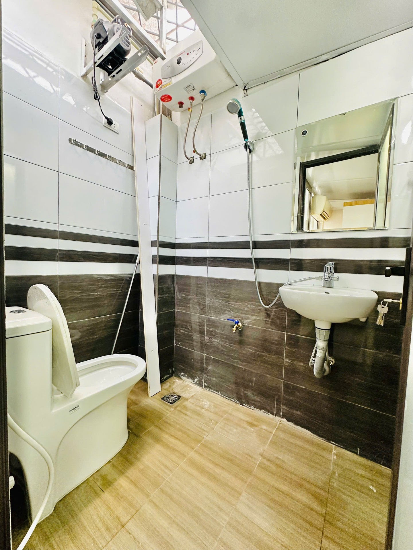 Bán nhà Nam Dư - diện tích 31m2 2 tầng - Nhà đẹp full nội thất - giá 3,38 tỷ
