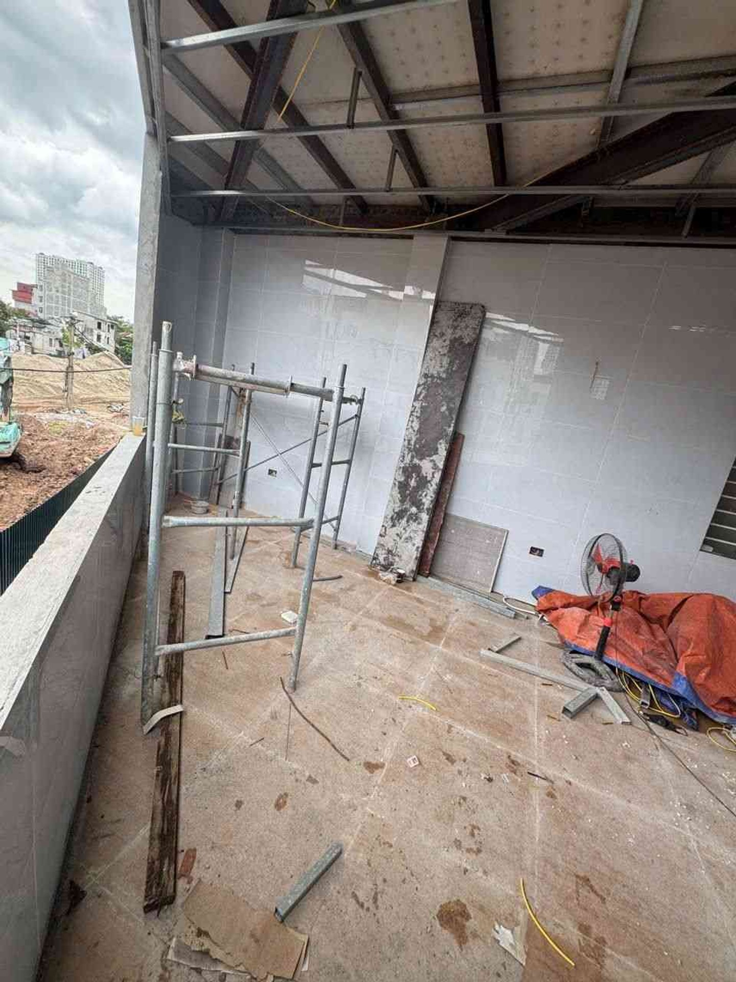 Bán nhà Đường 2.5 - diện tích 18m2 3 tầng - Mặt phố - giá 7,7 tỷ
