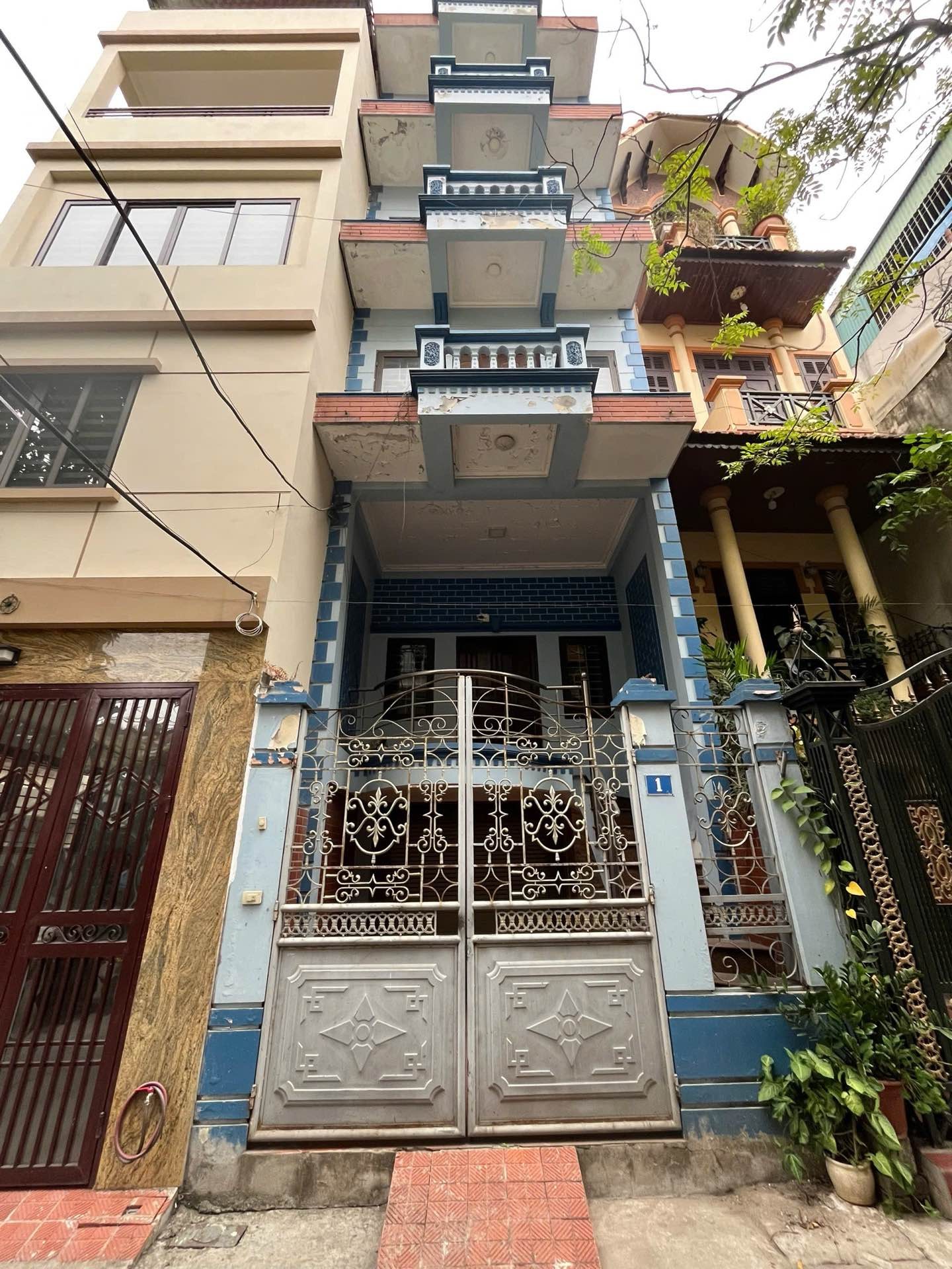 Bán nhà Phố Đại Đồng - diện tích 60m2 5 tầng - Mặt ngõ thông - giá 13,9 tỷ