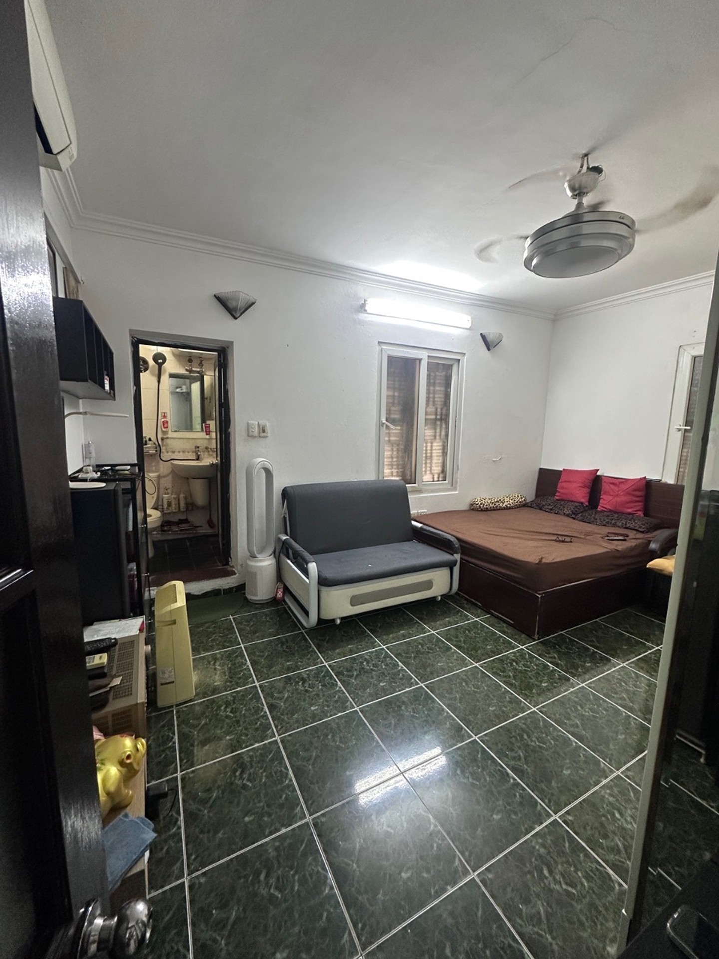 Bán nhà Hoàng Ngọc Phách - diện tích 130m2 3 tầng - Lô góc - giá 7,5 tỷ
