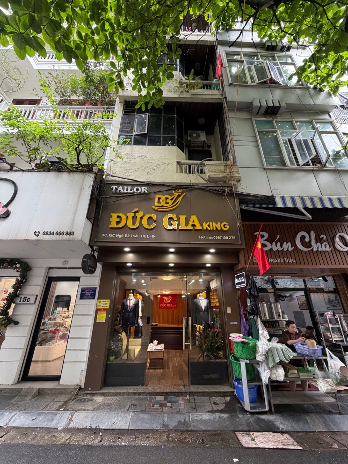 Bán nhà Ngõ Bà Triệu - diện tích 22m2 4 tầng - Ô TÔ TRÁNH, KINH DOANH ĐẮC ĐỊA - giá 26,5 tỷ
