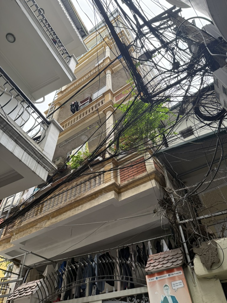 Bán nhà Yên Lãng - diện tích 72m2 6 tầng - Ô TÔ VÀO NHÀ - giá 30 tỷ