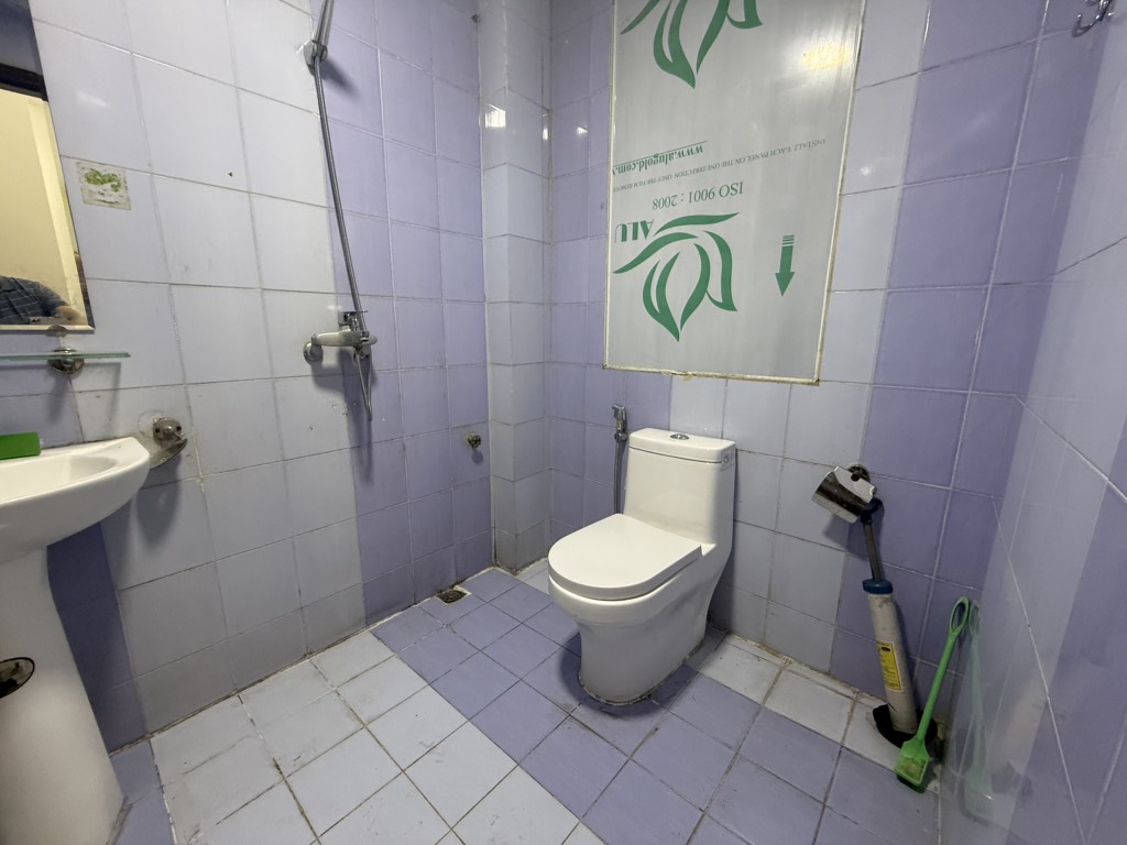 Bán nhà Yên Lãng - diện tích 72m2 6 tầng - Ô TÔ VÀO NHÀ - giá 30 tỷ