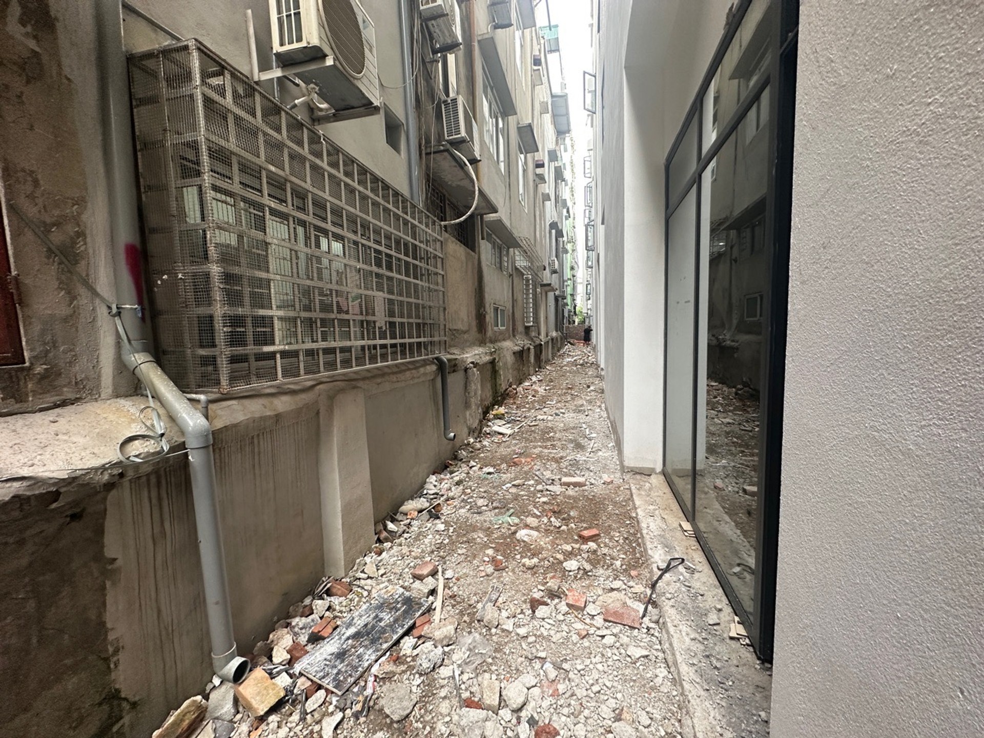 Bán nhà Lạc Trung - diện tích 112m2 5 tầng - Ô tô tránh - giá 42 tỷ