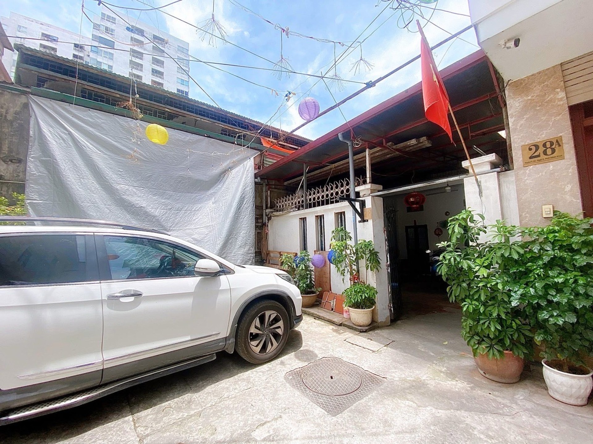 Bán nhà Minh Khai - diện tích 183m2 1 tầng - Ô tô tránh, thông bàn cờ - giá 42,8 tỷ