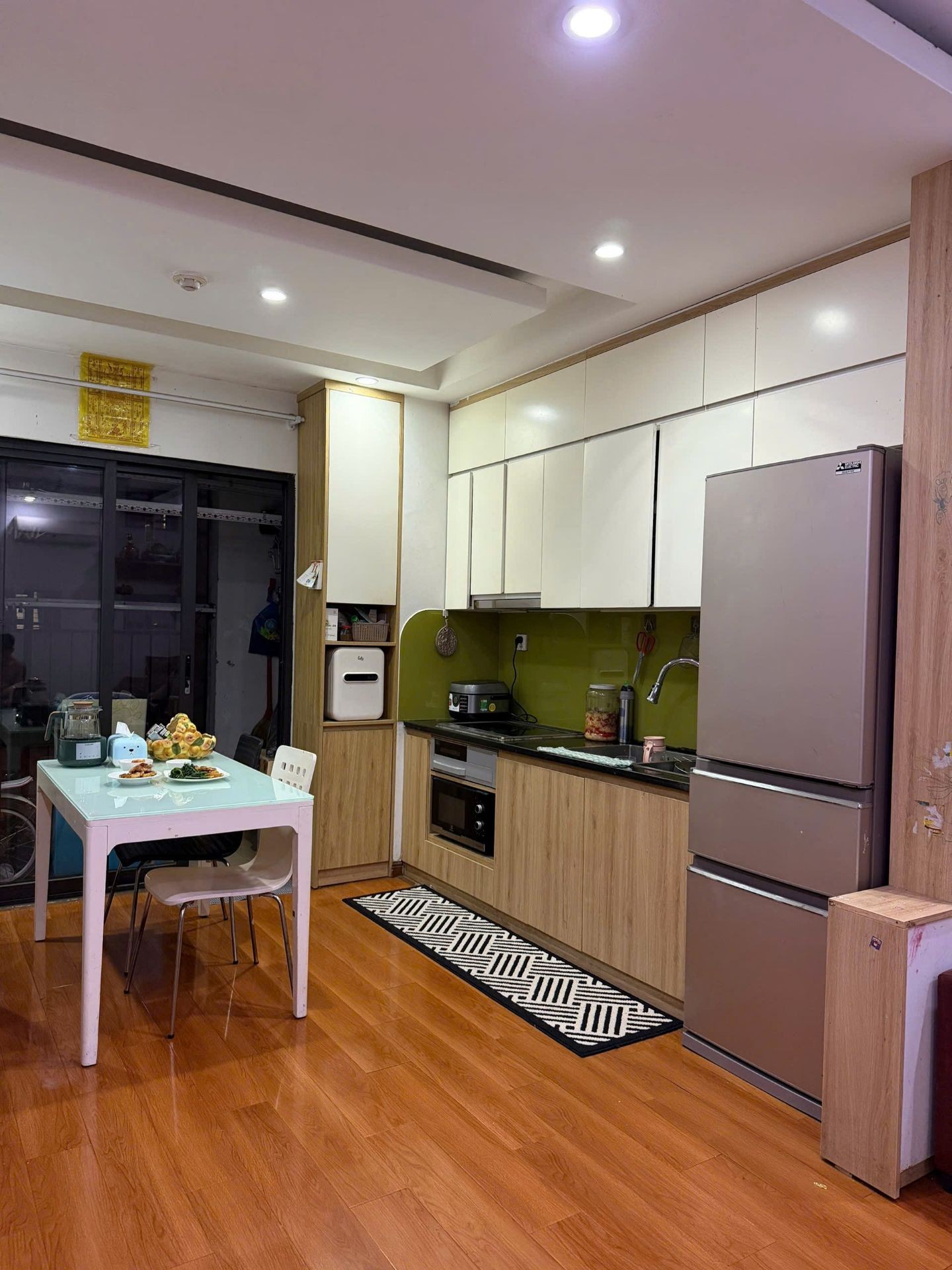 Bán nhà Hưng Thịnh - diện tích 47m2 19 tầng - Nhà đẹp tầng trung - giá 4,2 tỷ