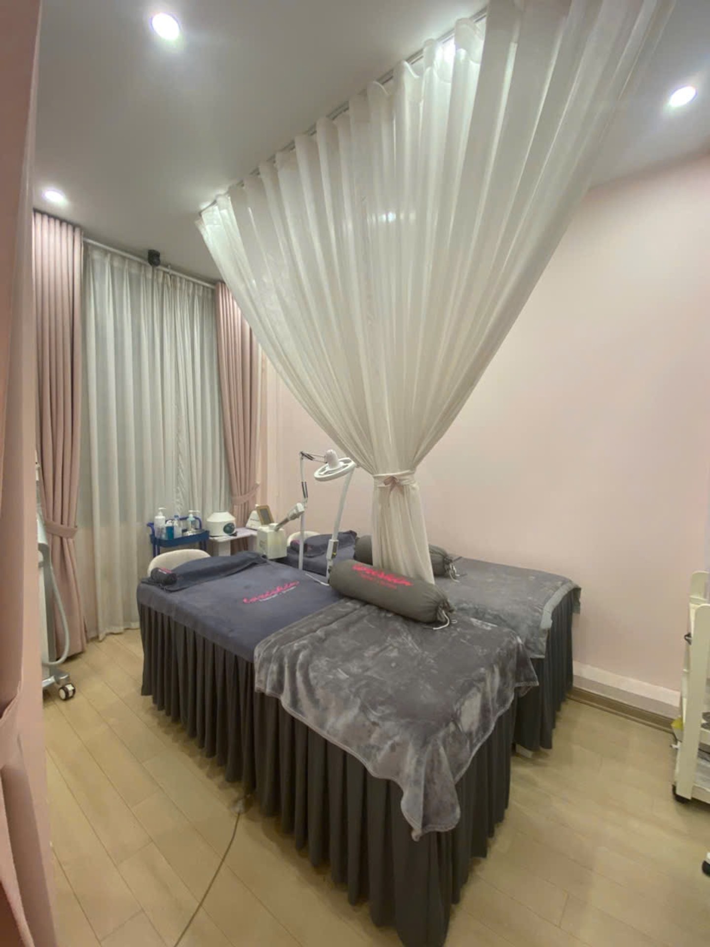 Bán nhà Lê Trọng Tấn - diện tích 98.5m2 0 tầng - Lô góc 2 mặt thoáng - giá 45 tỷ