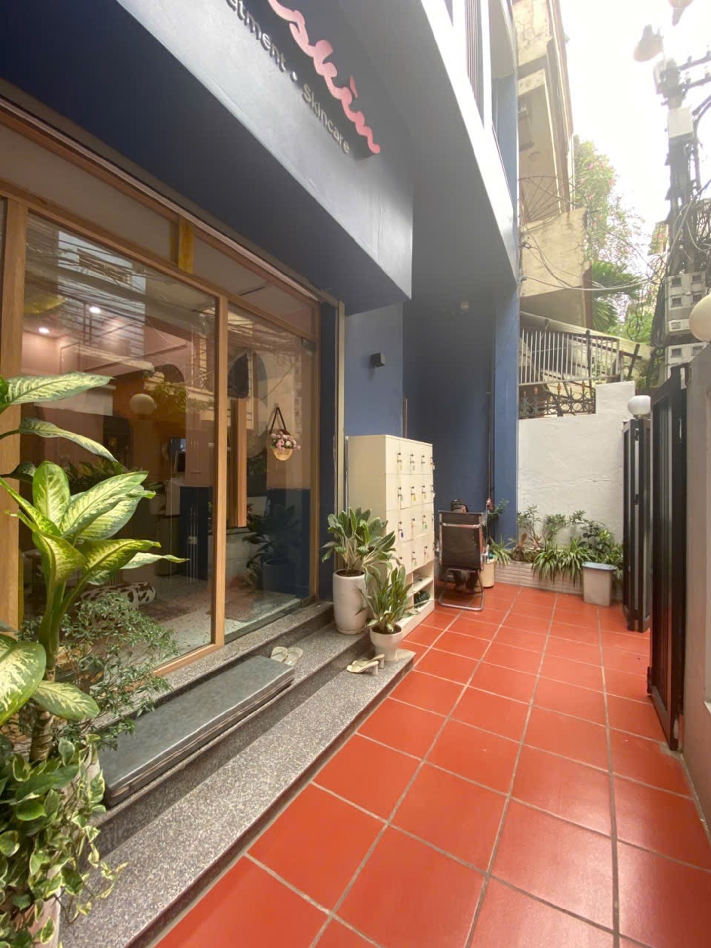 Bán nhà Lê Trọng Tấn - diện tích 98.5m2 0 tầng - Lô góc 2 mặt thoáng - giá 45 tỷ