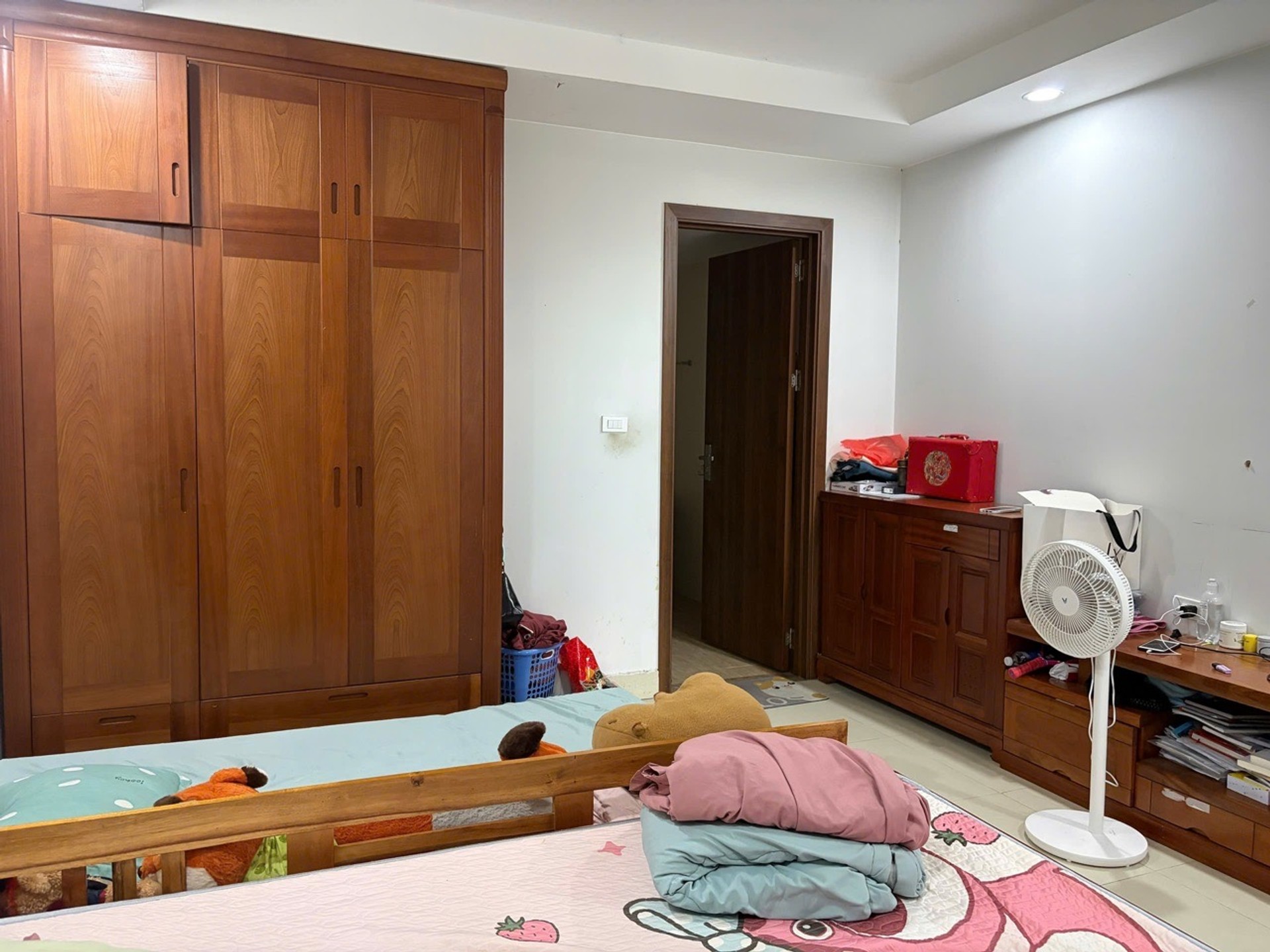 Bán nhà Vĩnh Hưng - diện tích 90m2 17 tầng - view sông Hồng - giá 7,5 tỷ