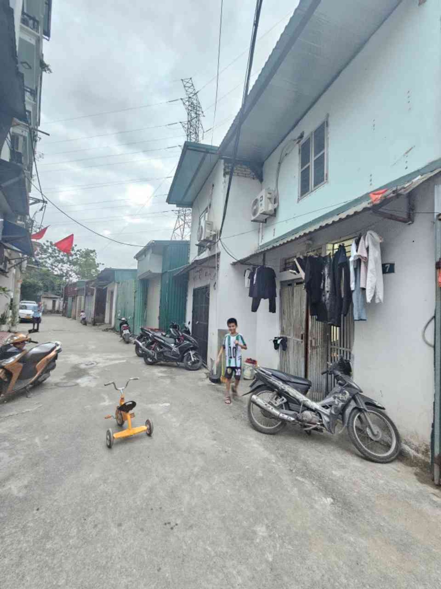 Bán nhà Giáp Nhị - diện tích 40m2 2 tầng - Ô TÔ TRÁNH - giá 9,3 tỷ
