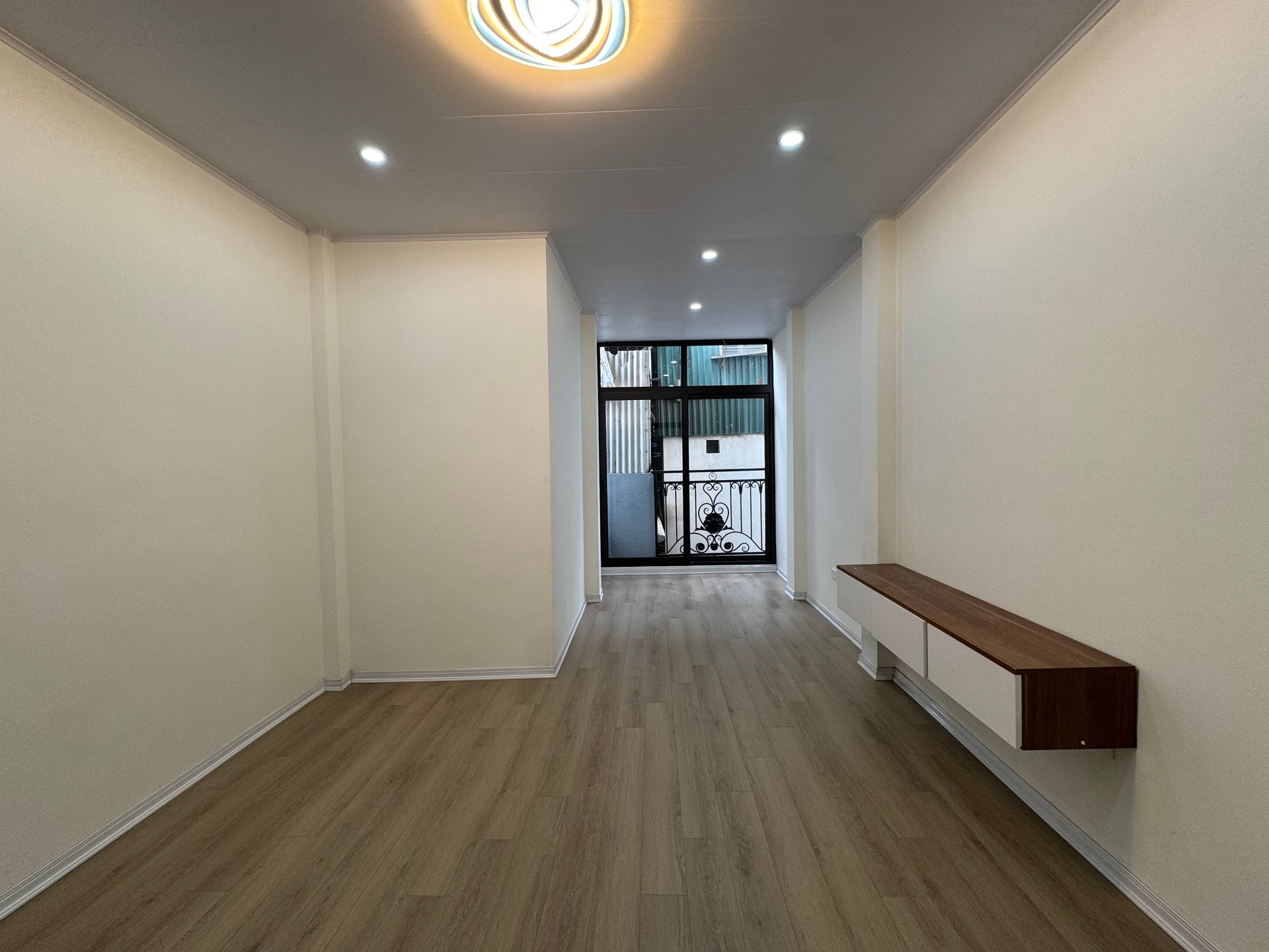 Bán nhà Hồng Mai - diện tích 25m2 5 tầng - Nhà mới full nội thất - giá 8,19 tỷ
