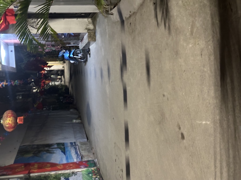 Bán nhà Bưởi - diện tích 308m2 1 tầng - Đất chia lô, toà chung cư mini - giá 42 tỷ