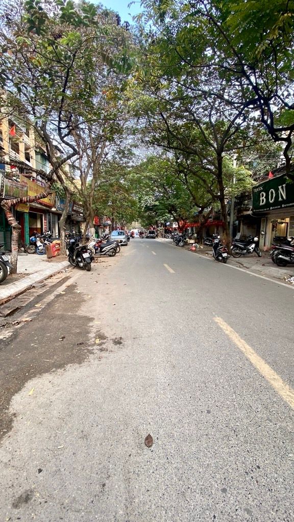 Bán nhà Quỳnh Mai - diện tích 60m2 1 tầng - Mặt phố vỉa hè kinh doanh sầm uất - giá 5,8 tỷ