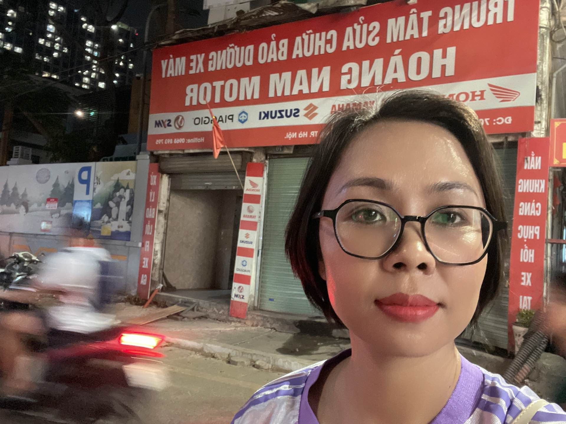 Bán nhà Phố 8/3 - diện tích 55m2 3 tầng - LÔ GÓC - Ô TÔ TRÁNH - giá 23 tỷ