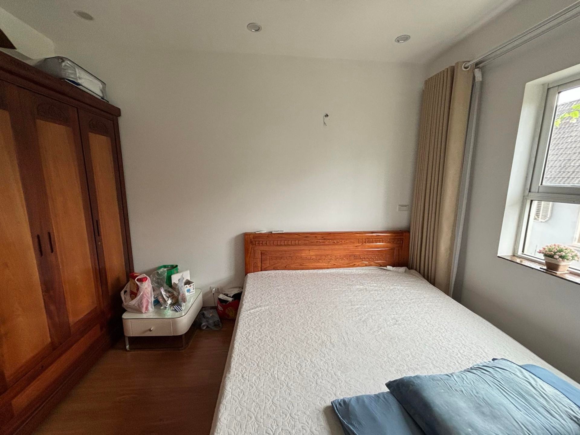 Bán nhà Trần Thủ Độ - diện tích 71m2 3 tầng - Căn hộ chung cư South Building - giá 5,68 tỷ