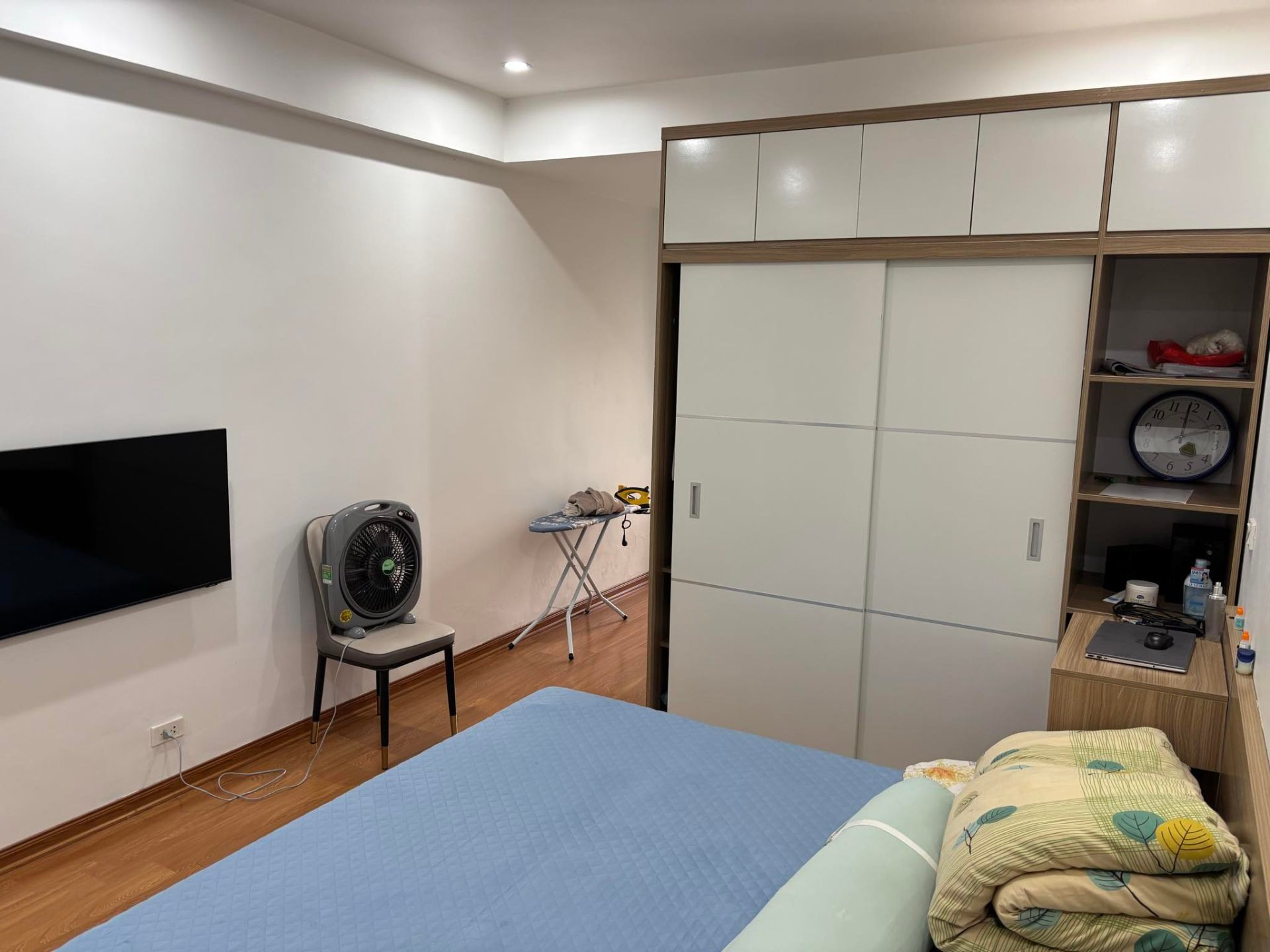 Bán nhà Trần Thủ Độ - diện tích 71m2 3 tầng - Căn hộ chung cư South Building - giá 5,68 tỷ