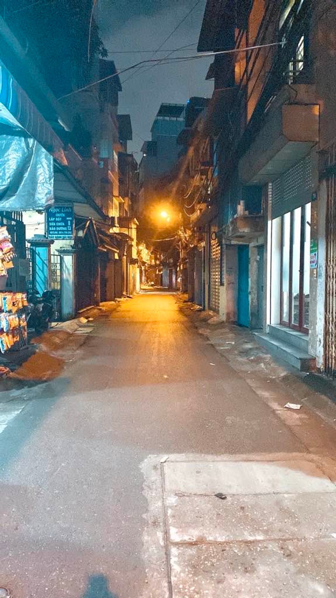 Bán nhà Đê Tô Hoàng - diện tích 16m2 3 tầng - Sổ đỏ riêng nở hậu - giá 2,85 tỷ