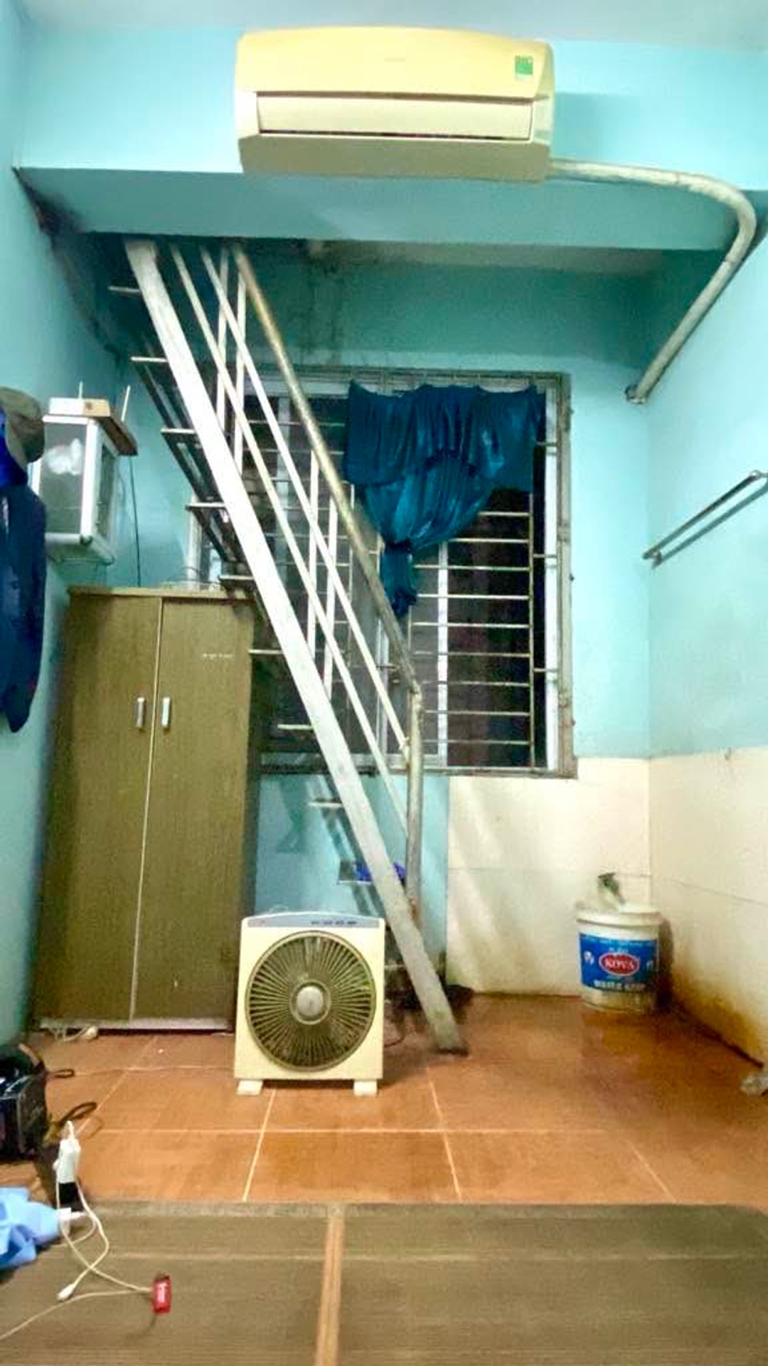 Bán nhà Đê Tô Hoàng - diện tích 16m2 3 tầng - Sổ đỏ riêng nở hậu - giá 2,85 tỷ