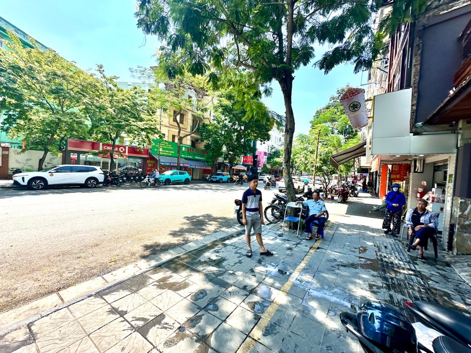 Bán nhà Trần Đại Nghĩa - diện tích 199m2 6 tầng - 3 mặt thoáng - giá 108 tỷ