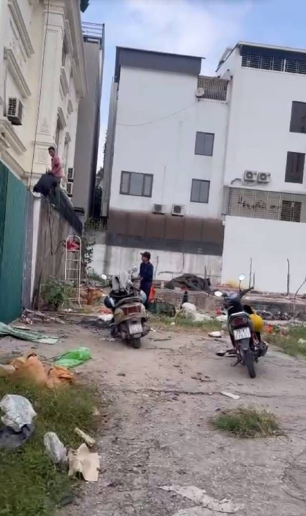 Bán nhà Tây Nam Linh Đàm - diện tích 177m2 1 tầng - Lô đất đẹp, phù hợp xây tòa nhà kinh doanh - giá 51,5 tỷ