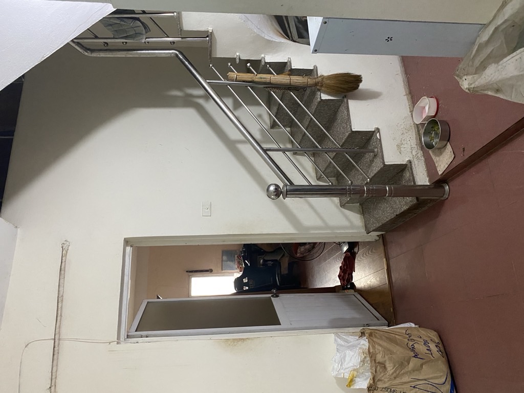 Bán nhà TT Mai Động - diện tích 128m2 2 tầng - Sổ riêng - giá 5,8 tỷ