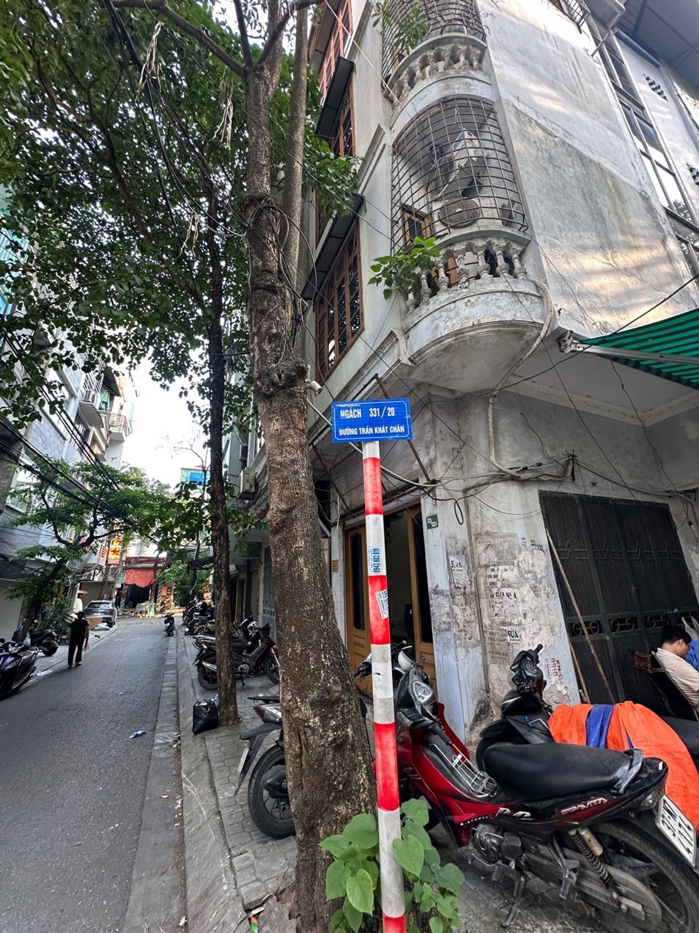 Bán nhà Trần Khát Chân - diện tích 17m2 4 tầng - Ô TÔ - giá 7,7 tỷ