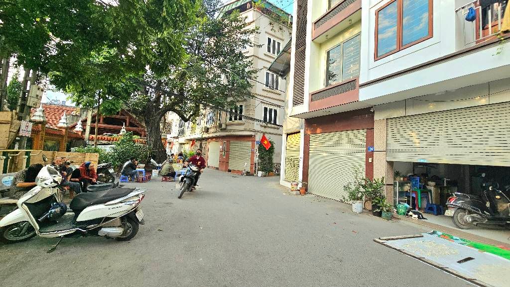 Bán nhà Kim Giang - diện tích 48m2 2 tầng - Lô góc, kinh doanh - giá 9,5 tỷ