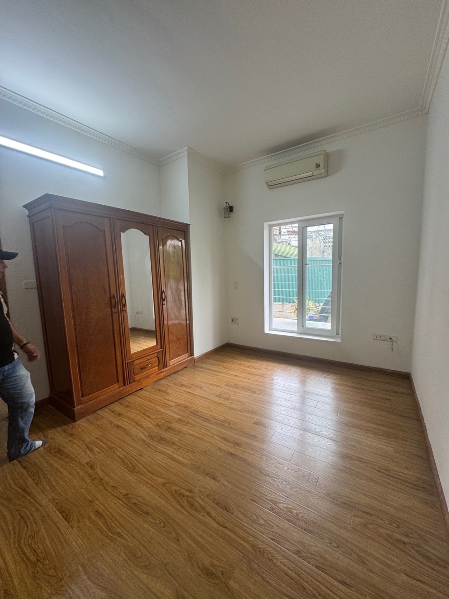 Bán nhà Đoàn Kết - diện tích 150m2 2 tầng - Ô tô đỗ cách 20m - giá 4,2 tỷ