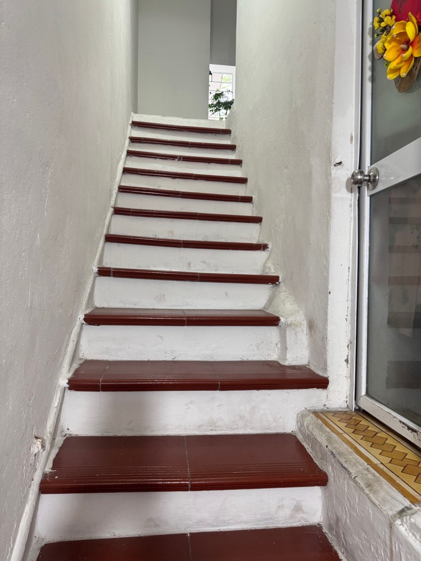Bán nhà Đoàn Kết - diện tích 150m2 2 tầng - Ô tô đỗ cách 20m - giá 4,2 tỷ