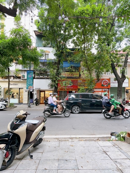 Bán nhà Bà Triệu - diện tích 22m2 2 tầng - Nhà mặt phố kinh doanh - giá 7,5 tỷ