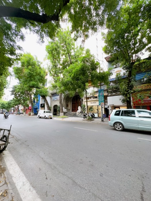 Bán nhà Bà Triệu - diện tích 22m2 2 tầng - Nhà mặt phố kinh doanh - giá 7,5 tỷ
