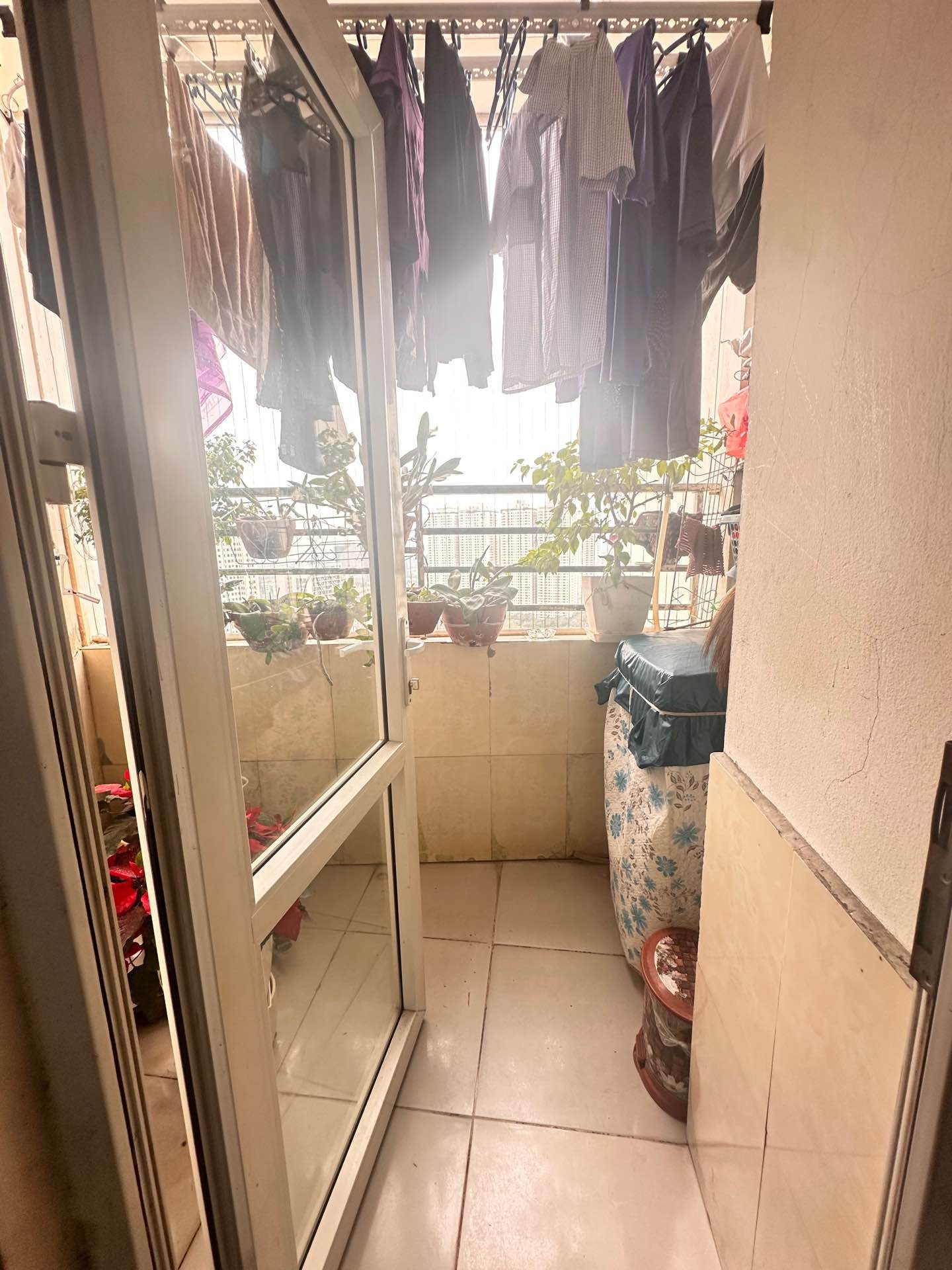 Bán nhà Linh Đàm - diện tích 74m2 31 tầng - Lô góc - giá 4 tỷ