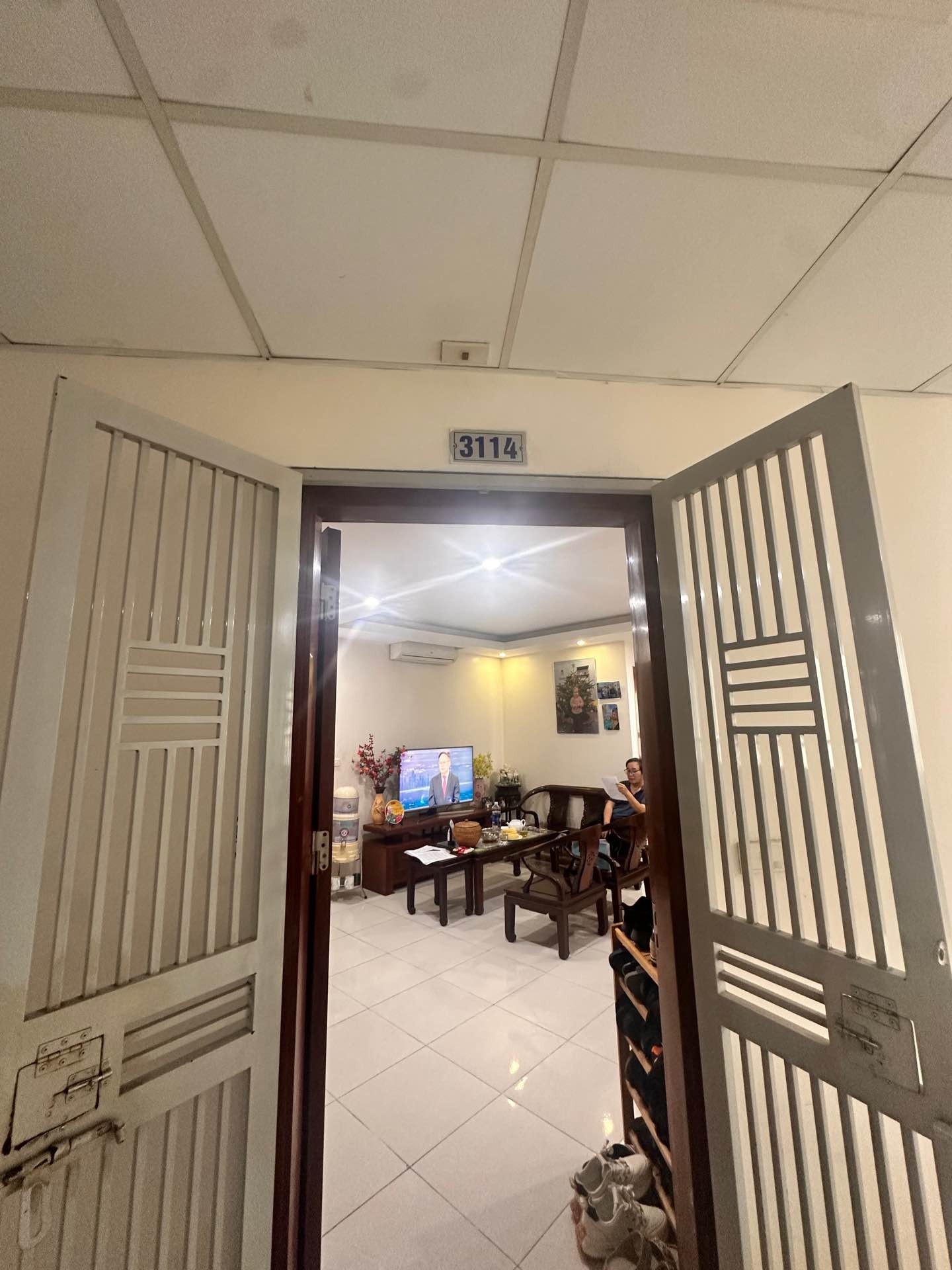 Bán nhà Linh Đàm - diện tích 74m2 31 tầng - Lô góc - giá 4 tỷ