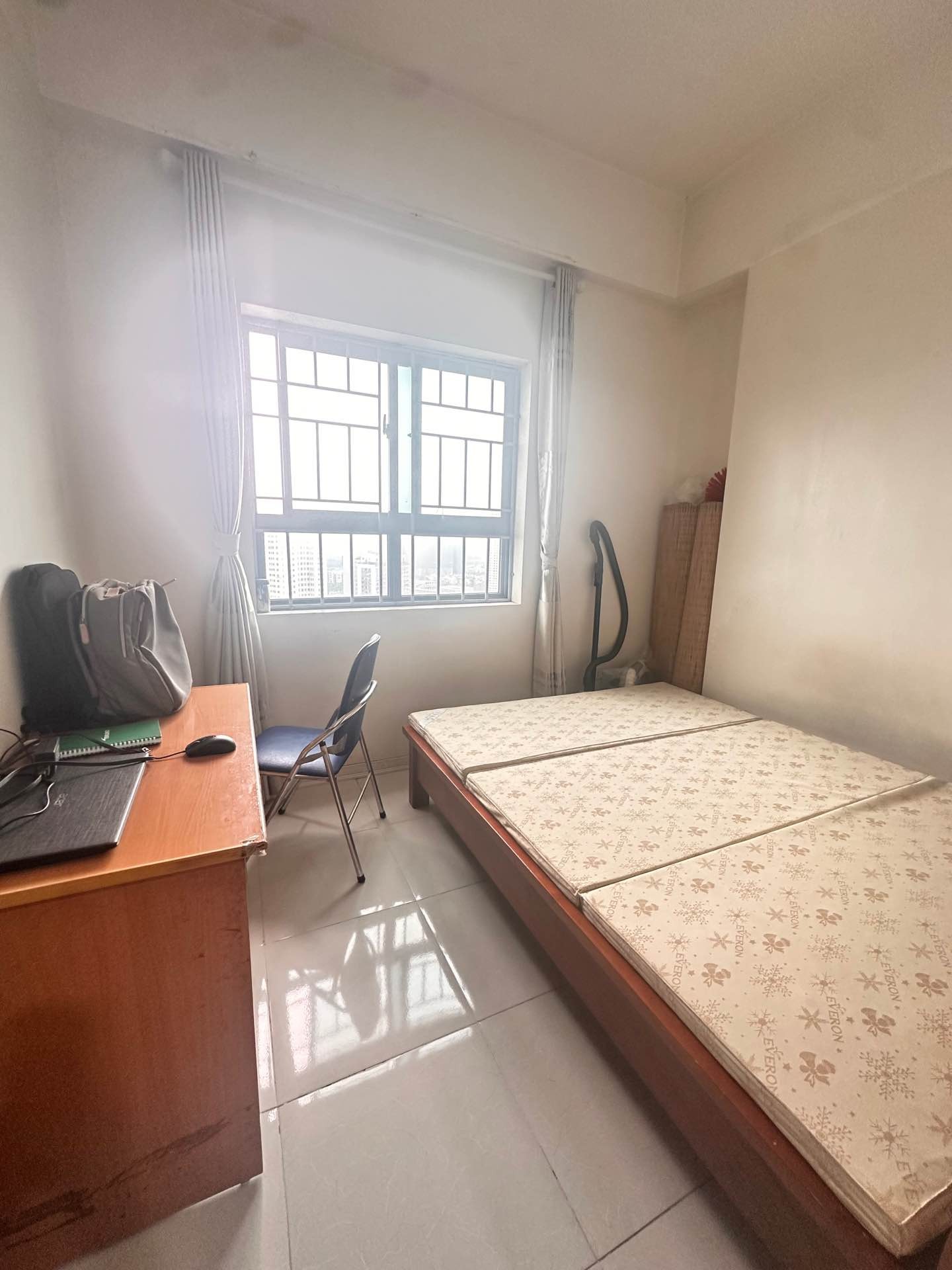 Bán nhà Linh Đàm - diện tích 74m2 31 tầng - Lô góc - giá 4 tỷ