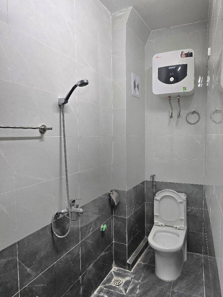 Bán nhà Hoàng Mai - diện tích 35m2 6 tầng - Thang máy - giá 8,4 tỷ