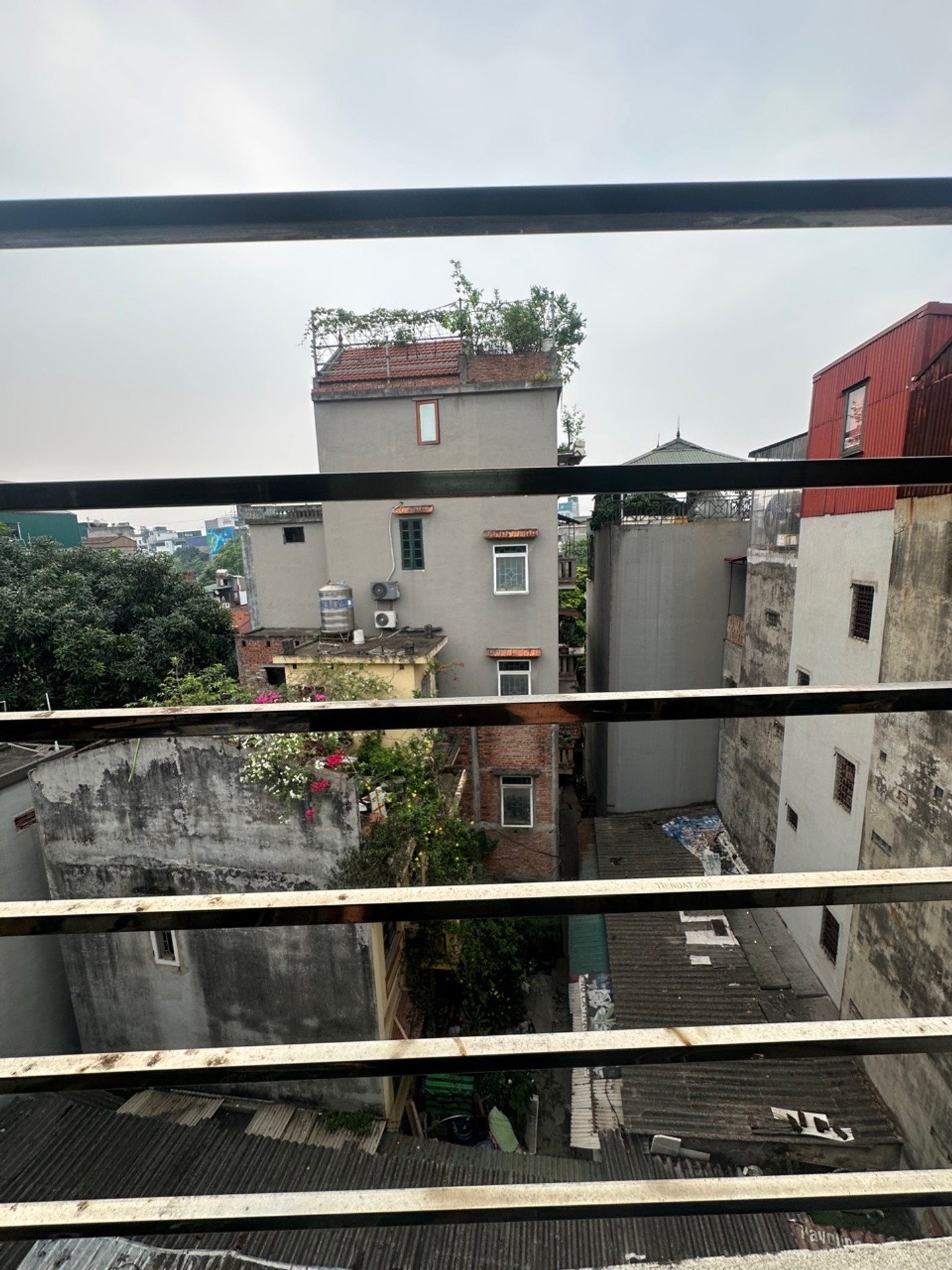 Bán nhà Trần Khát Chân - diện tích 33m2 5 tầng - ô tô đỗ gần - giá 8,8 tỷ