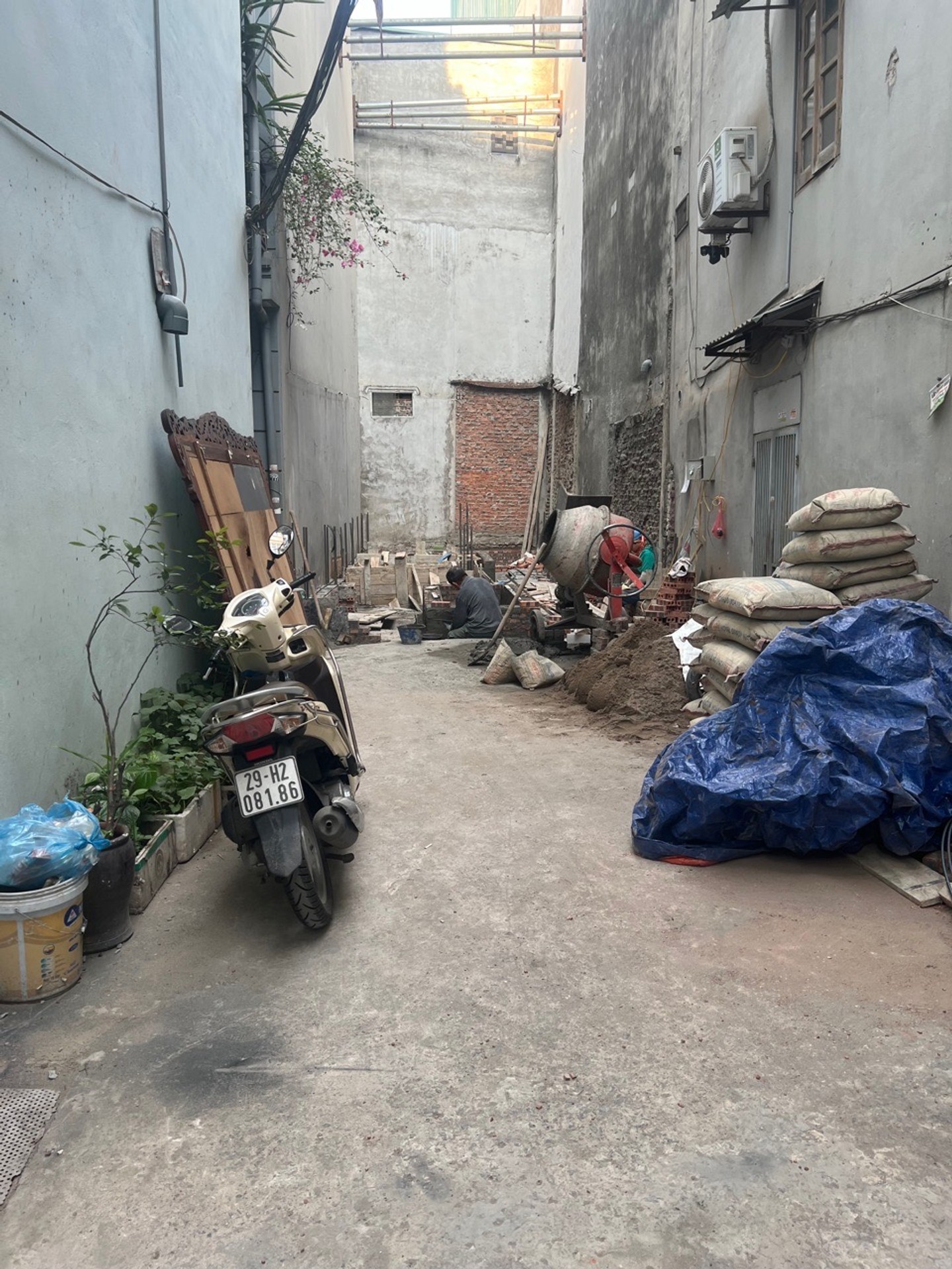 Bán nhà Vĩnh Hưng - diện tích 42m2 5 tầng - gần ô tô - giá 7,3 tỷ