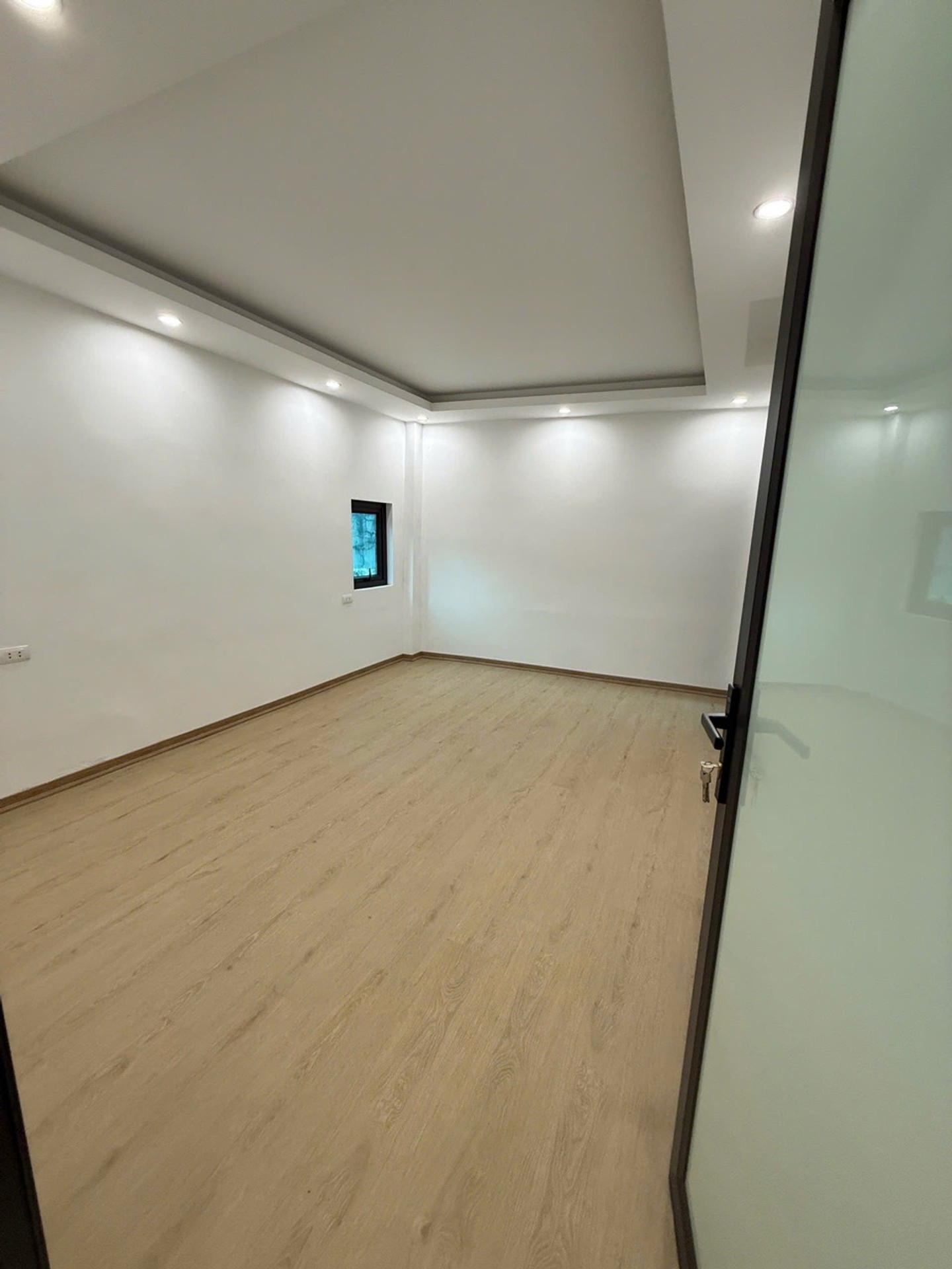 Bán nhà Vĩnh Hưng - diện tích 42m2 5 tầng - gần ô tô - giá 7,3 tỷ