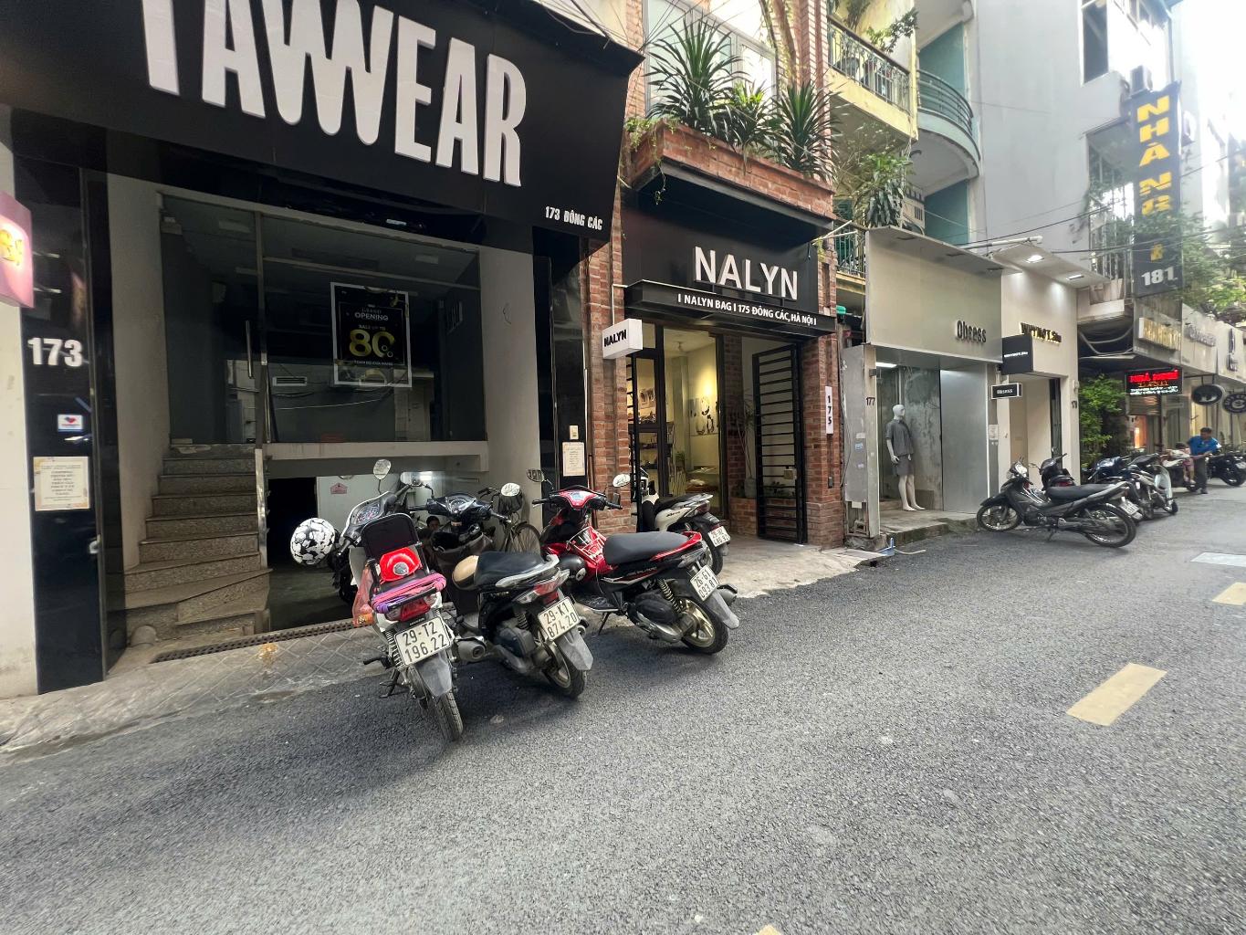 Bán nhà Đông Các - diện tích 64m2 8 tầng - Mặt phố thang máy mới tinh - giá 38 tỷ