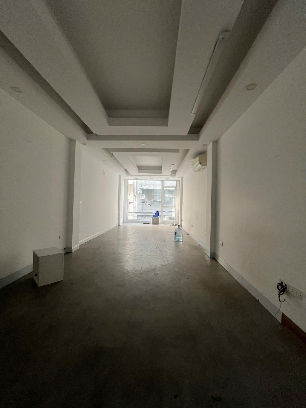 Bán nhà Đông Các - diện tích 64m2 8 tầng - Mặt phố thang máy mới tinh - giá 38 tỷ