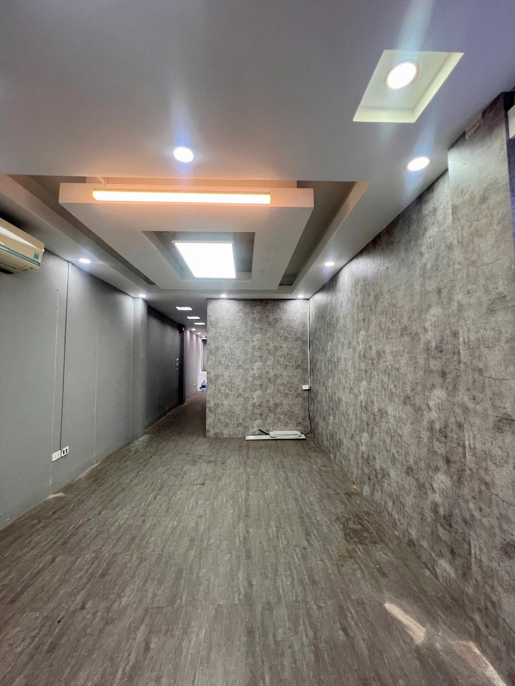 Bán nhà Đông Các - diện tích 64m2 8 tầng - Mặt phố thang máy mới tinh - giá 38 tỷ