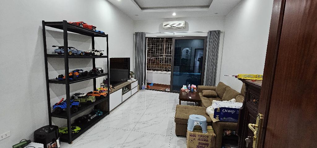 Bán nhà Ngõ Quỳnh - diện tích 40m2 4 tầng - Lô góc, ô tô nhỏ - giá 12 tỷ