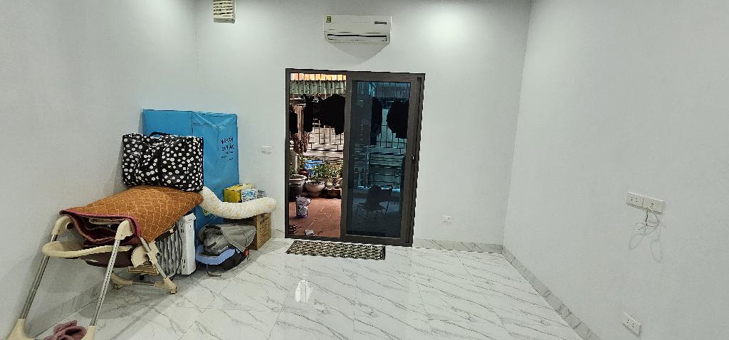 Bán nhà Ngõ Quỳnh - diện tích 40m2 4 tầng - Lô góc, ô tô nhỏ - giá 12 tỷ