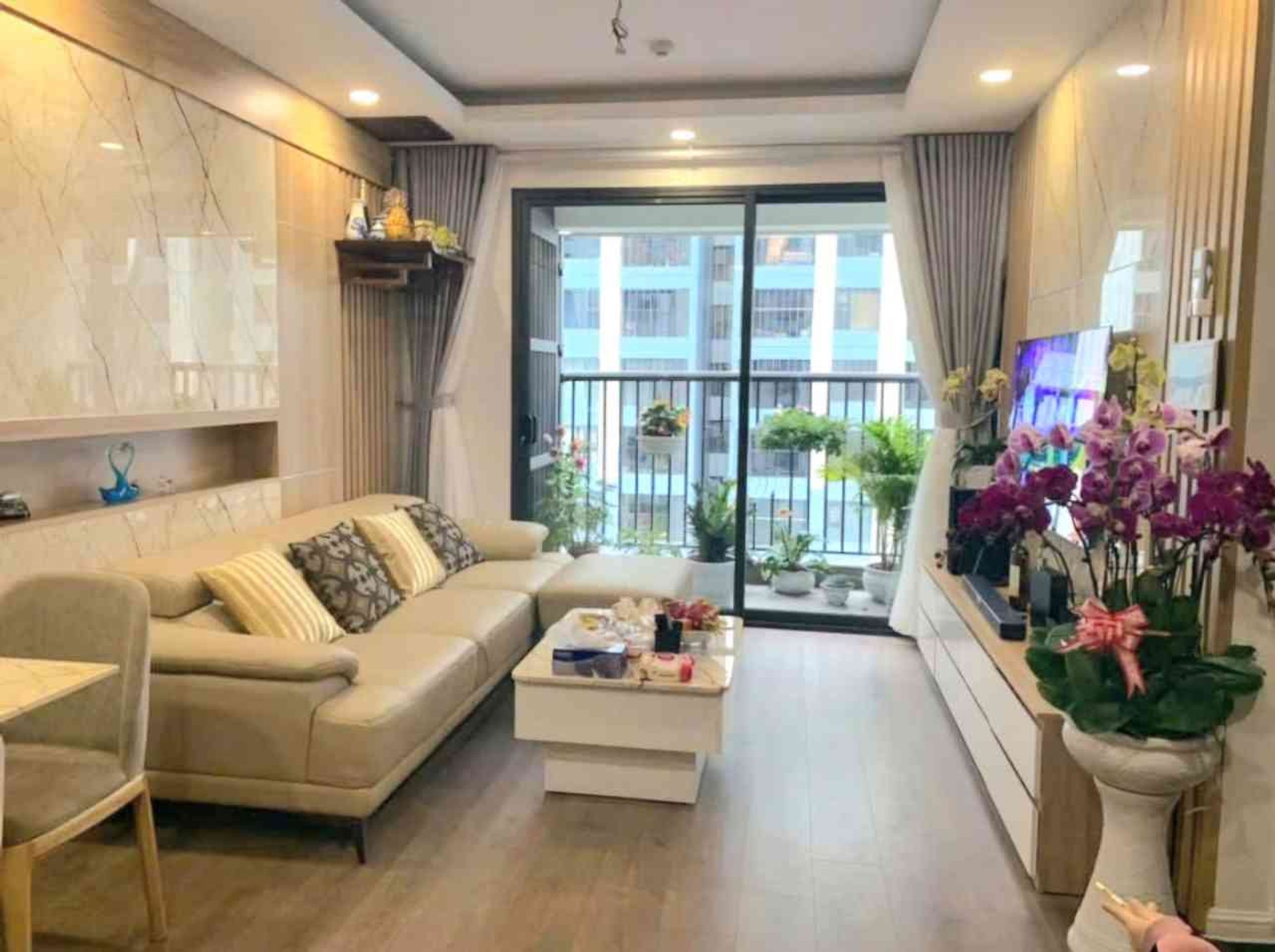 Bán nhà Minh Khai - diện tích 77m2 1 tầng - Căn hộ sịn sò - giá 8,5 tỷ