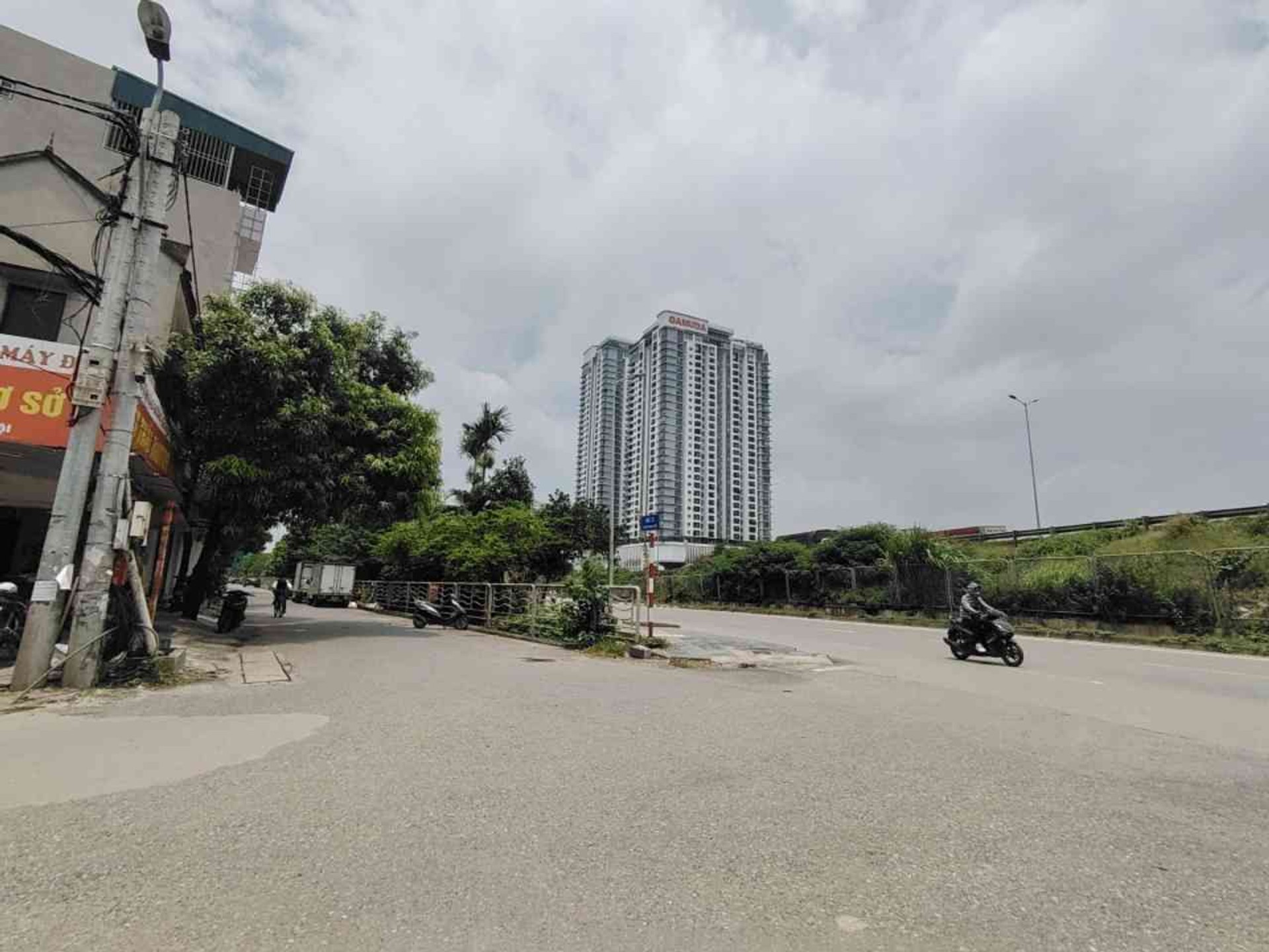 Bán nhà Khuyến Lương - diện tích 54m2 1 tầng - Mặt ngõ to như phố, ô tô tránh - giá 17,3 tỷ