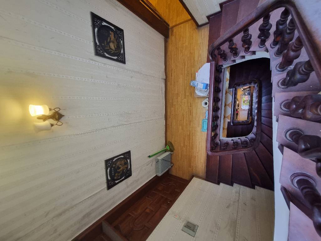 Bán nhà Ngõ 2 KĐT Đại Kim - diện tích 88.5m2 4 tầng - ô tô tránh - giá 28,9 tỷ