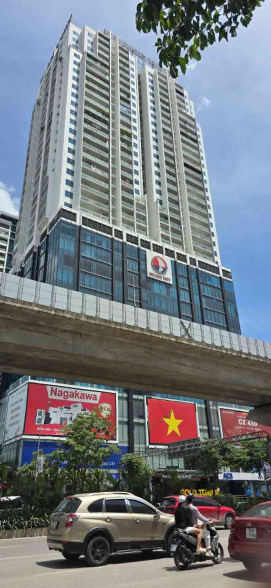 Bán nhà Nguyễn Trãi - diện tích 155m2 4 tầng - Mặt phố, 2 mặt thoáng - giá 98 tỷ